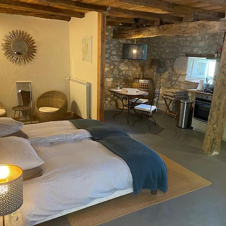 ValeillesCave Le Vieux Manoirアパートメント エクステリア 写真